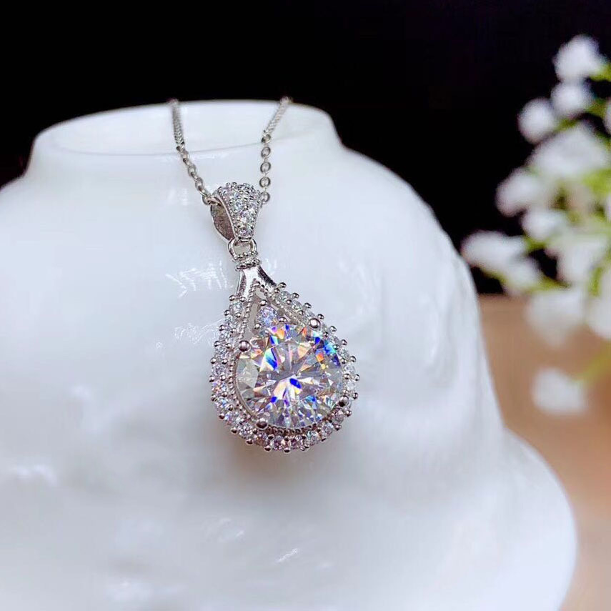 Dây chuyền kim loại mặt thời trang cho nữ