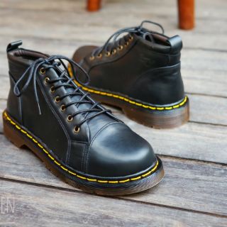 Dr Martens cổ lửng da trơn
