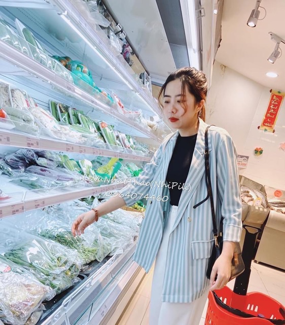 Áo khoác blazer kẻ sọc xanh nữ tabistore -  Vest dáng suông rộng kaki style ulzzang hàn quốc HOT | BigBuy360 - bigbuy360.vn