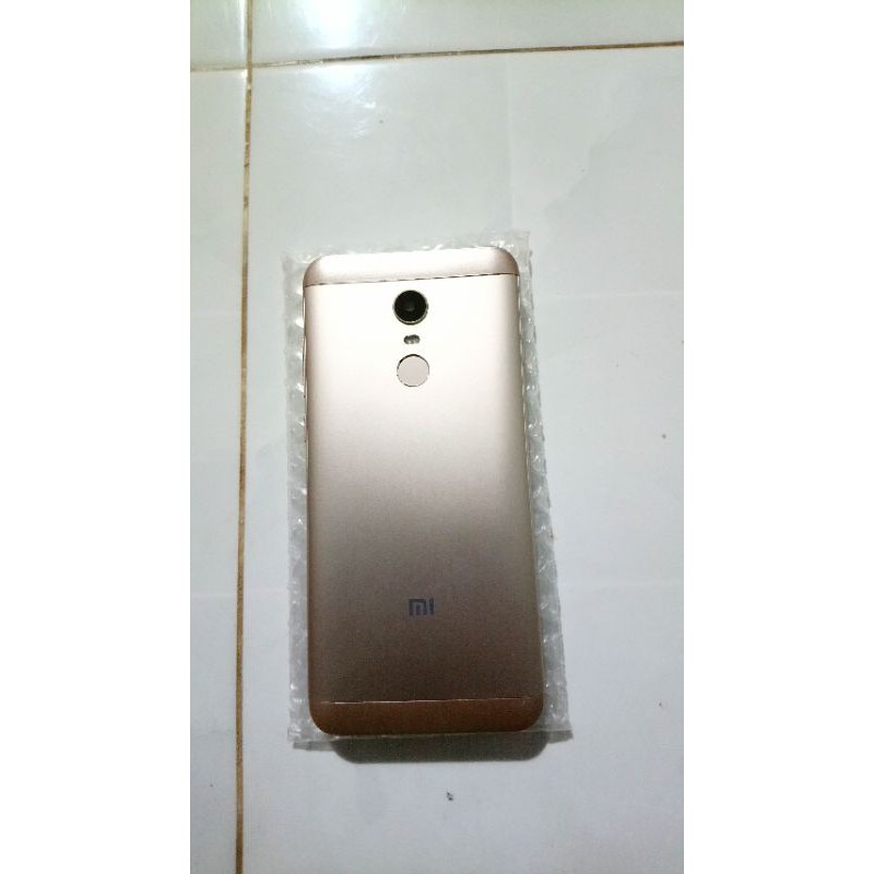 Điện thoại giá rẻ Redmi 5 plus cũ