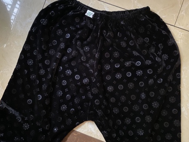 Quần nhung bà già