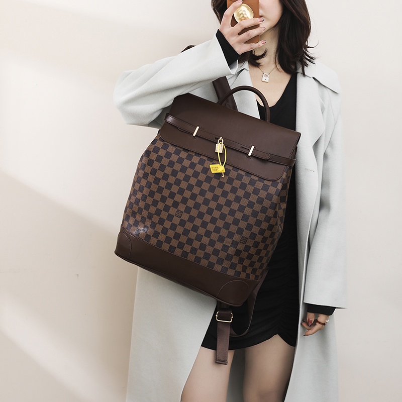 Balo thể thao Louis Vuitton thiết kế thời trang dành cho nữ