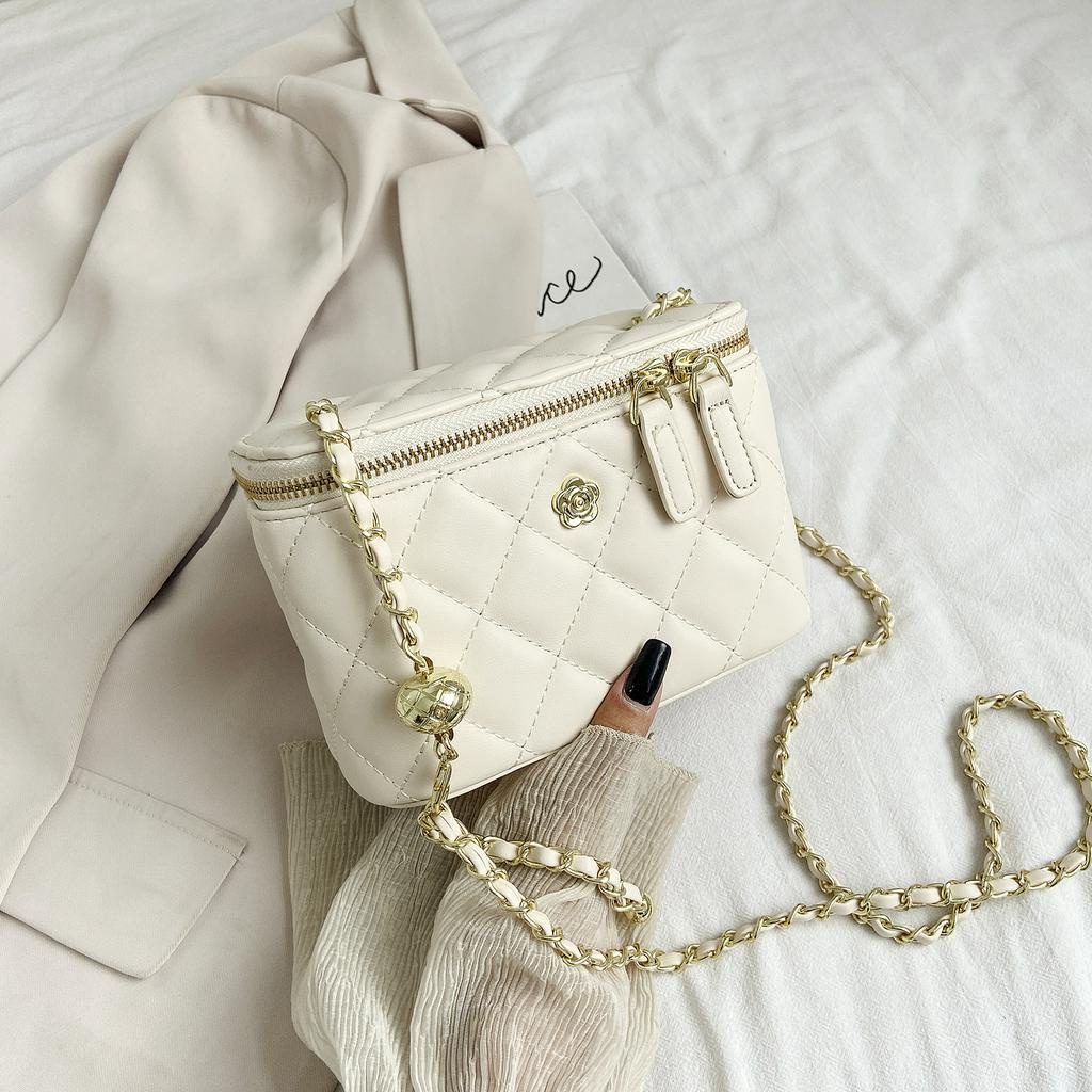 Túi xách đeo vai sành điệu cho nữ IELGY