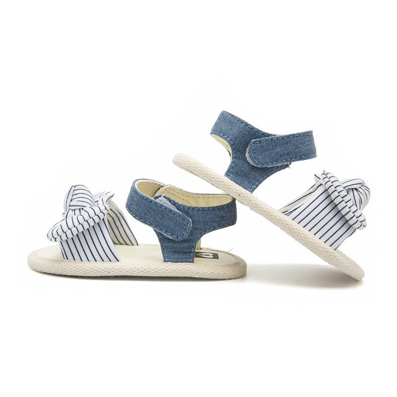 Sandal kẻ sọc chống trượt cho bé gái