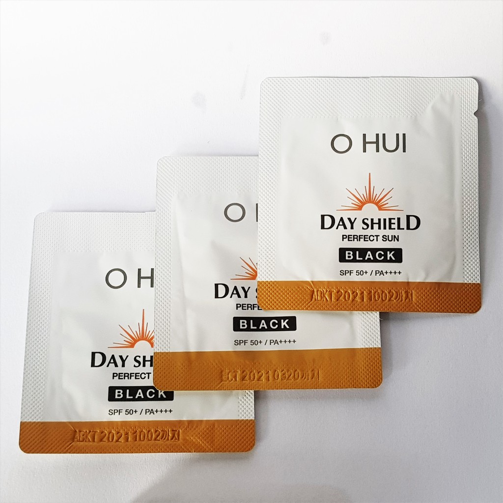 SAMPLE Kem chống nắng OHUI Day Shield Perfect Sun Black (SPF50+/PA++++)