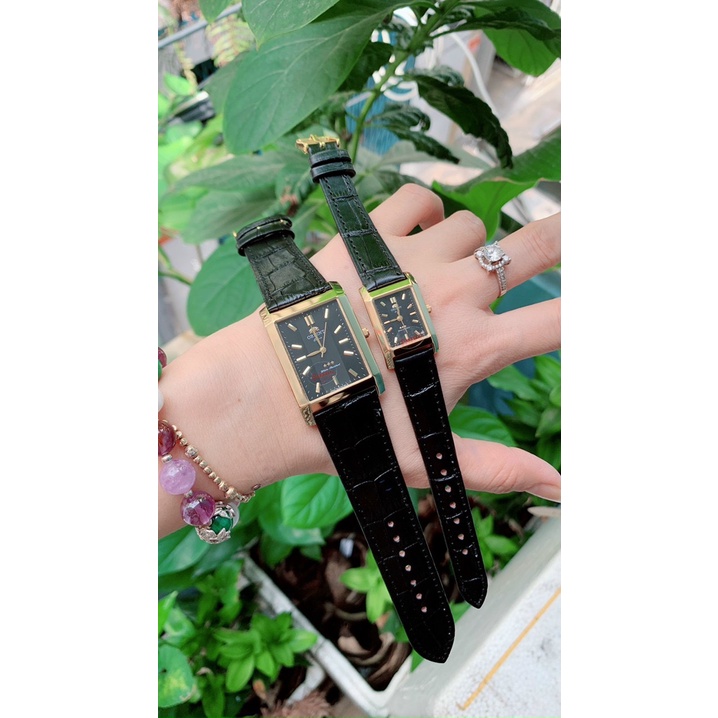 Đồng Hồ Cặp Đôi Nam Nữ Orient Dây Da Mặt Chữ Nhật , Kính sapphire Size Nam 30 x 34, size nữ 20x24