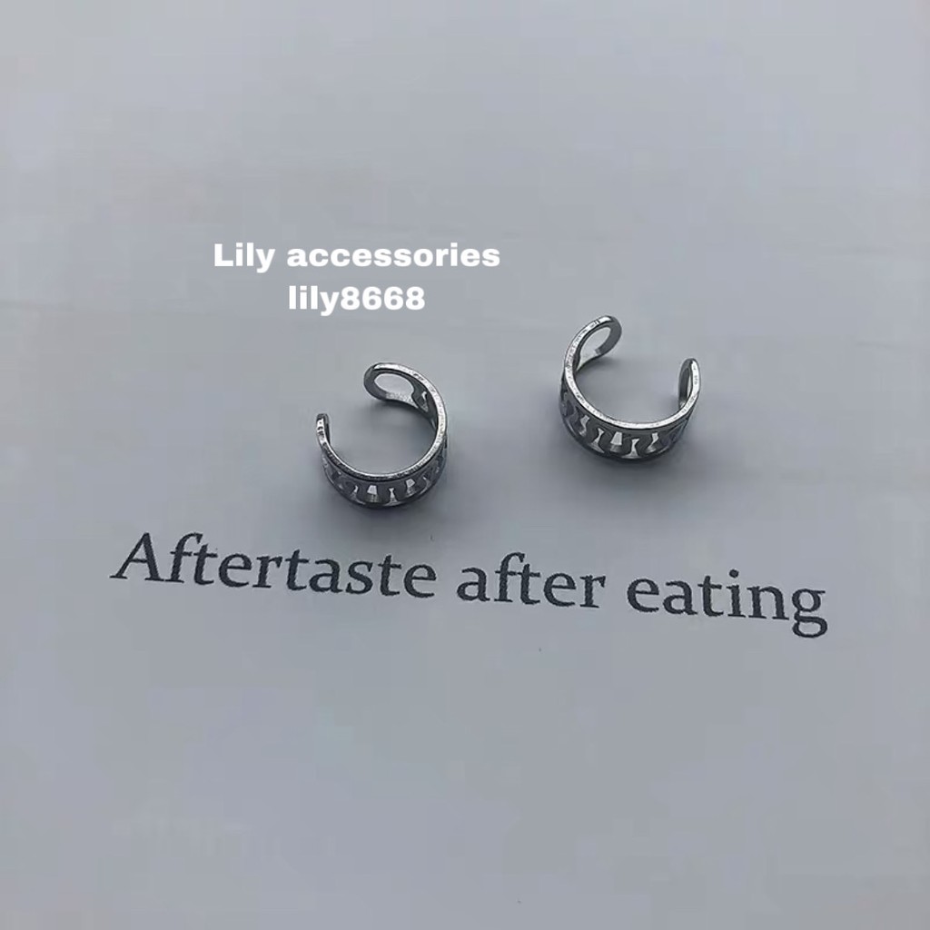 textured ear cuff kẹp tai titan họa tiết không cần xỏ lỗ nam nữ không gỉ không đen không dị ứng unisex