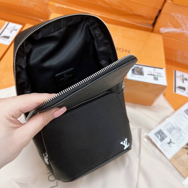 Túi lv nam đeo chéo ngực