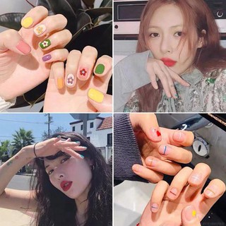 Sticker dán móng hoạ tiết nghệ thuật