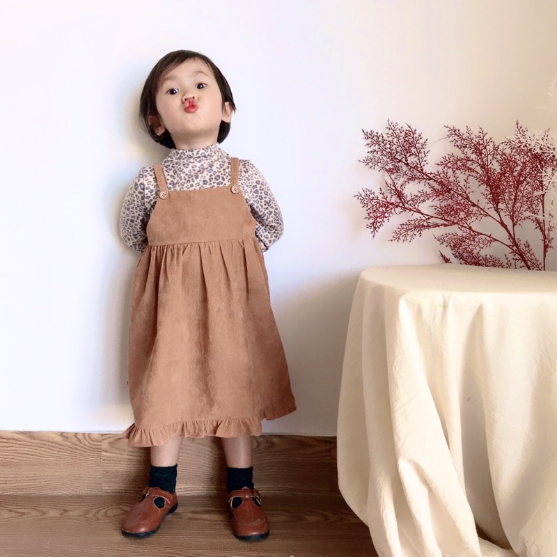 yếm nhung tăm cho bé. (phong cách vintage)