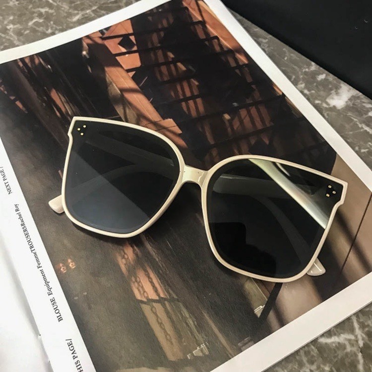 Mắt Kính Thời Trang nam nữ Phong cách Âu Mỹ Hàn Quốc,Kính râm Hotgirl sành điệu tròng vuông to mã 106 | BigBuy360 - bigbuy360.vn