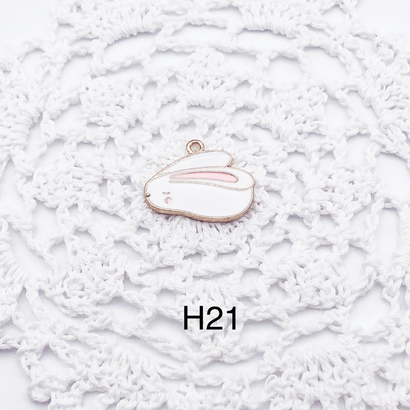 Charm kim loại cà rốt và thỏ