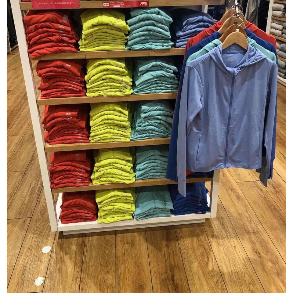 Áo chống nắng Uniqlo chất làm mát | BigBuy360 - bigbuy360.vn