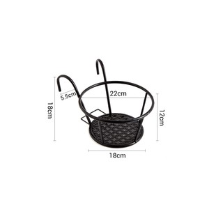 Giỏ sắt treo hoa ban công