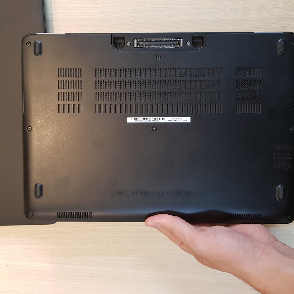 LAPTOP DELL LATITUDE E7270 / I5*6300U/ RAM 8G/ Ổ SSD 180 GB/ MÀN 12.5 HD | BigBuy360 - bigbuy360.vn