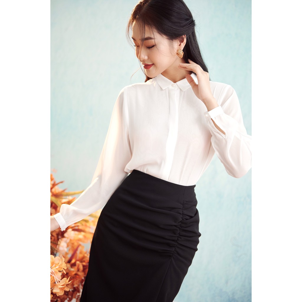 [Mã FADIRECT20 giảm 20K đơn 150K] KOKA Chân váy nhún bên xẻ midi có lót CO01401 | BigBuy360 - bigbuy360.vn