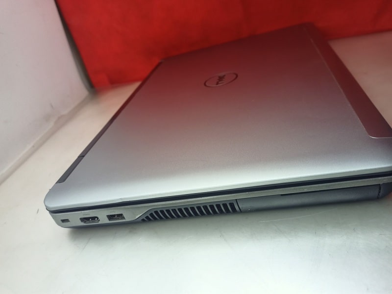 Laptop Cũ Dell Latitude E6540 CPU Core I7-4610M/ Ram 8GB/ SSD 128GB + HDD 500GB/ VGA AMD Radeon HD 8790M/ LCD 15.6" inch | BigBuy360 - bigbuy360.vn