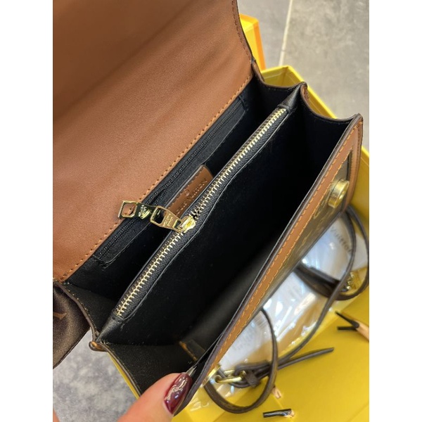 Túi xách tay chất đẹp khèm khăn lv