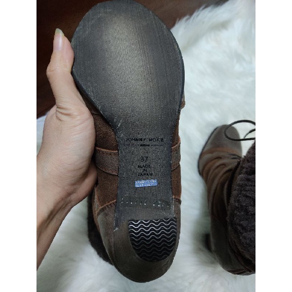 Bốt da và lông cừu size 36