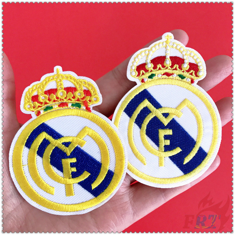 Miếng Vá Ủi Thêu Hình Câu Lạc Bộ Bóng Đá Độc Đáo