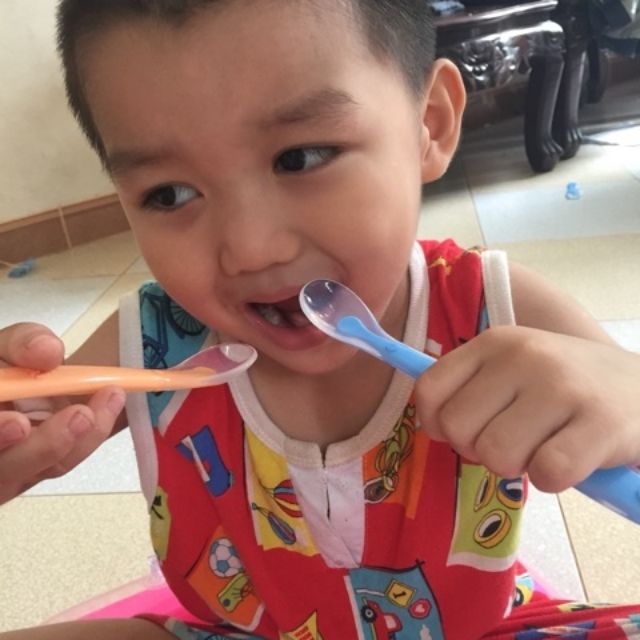 Thìa ăn dặm silicon