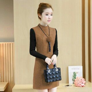 Váy dạ tay len