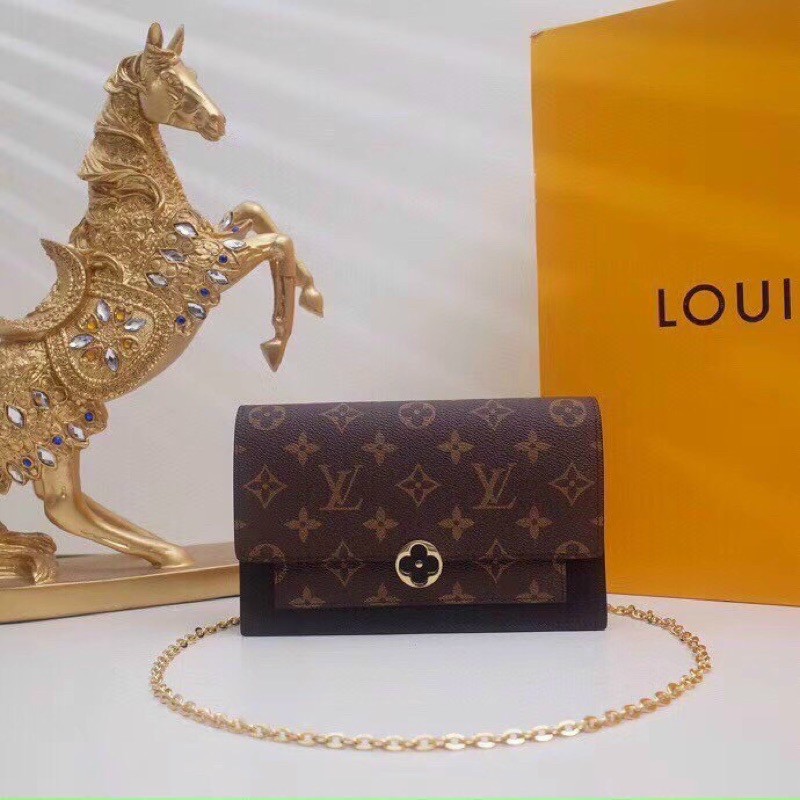 Túi LV hoa cúc s20 về 2 màu