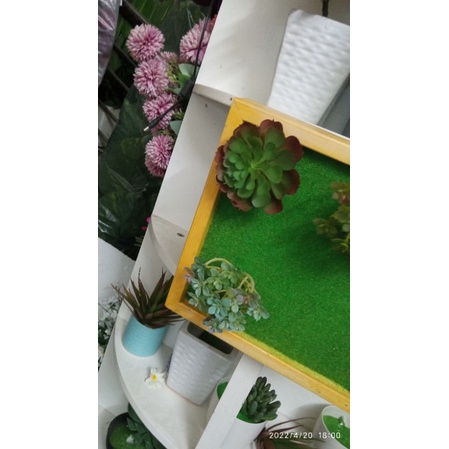 Khung gỗ thông -sẵn xốp cắm hoa -trang trí nhà cửa