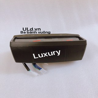 ĐỒNG HỒ XE BA BÁNH VUÔNG