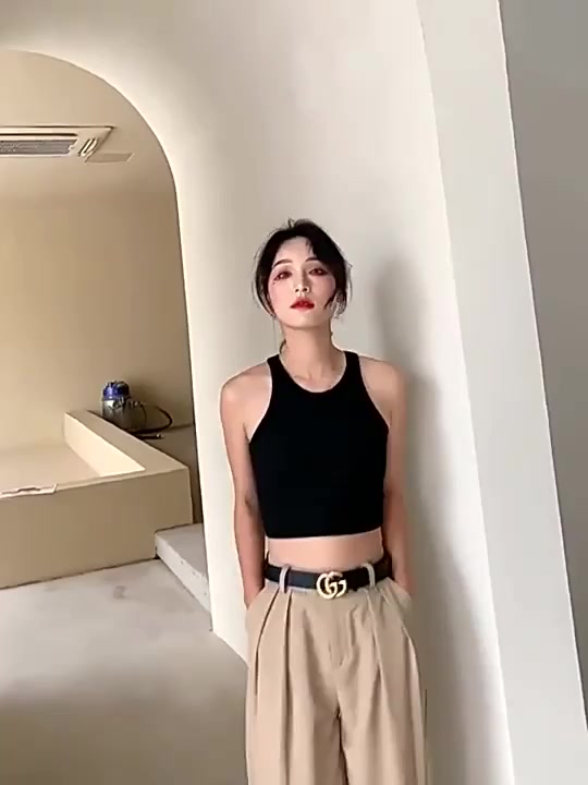 Áo 3 lỗ nữ croptop sát nách kiểu dáng ôm body chất thun gân dày dặn basic siêu tôn dáng | BigBuy360 - bigbuy360.vn