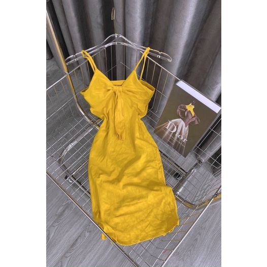 Đầm body hai dây nơ trước ngực 02