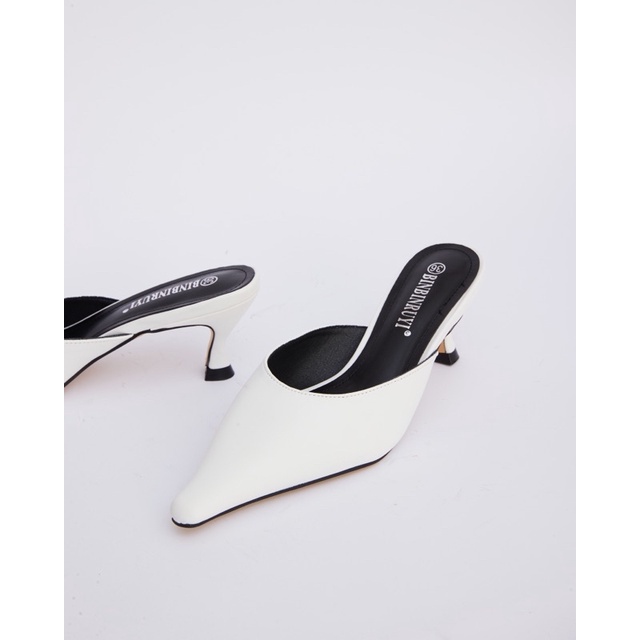 7668 - CAO GÓT AURORA LEATHER CLOSED TOE MULES
