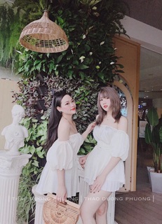 Áo trễ vai lụa kèm đai