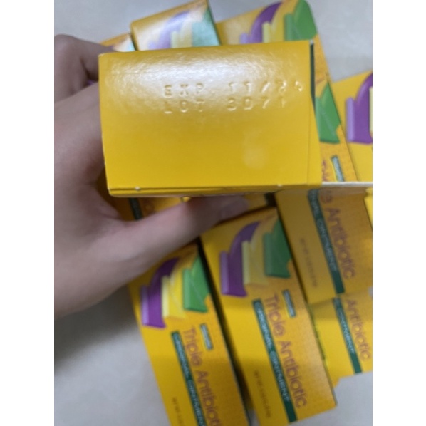 Kem mỡ giảm bỏng ngăn ngừa sẹo TRIPLE ANTIBIOTIC ORIGINAL OINTMENT 9,4g -