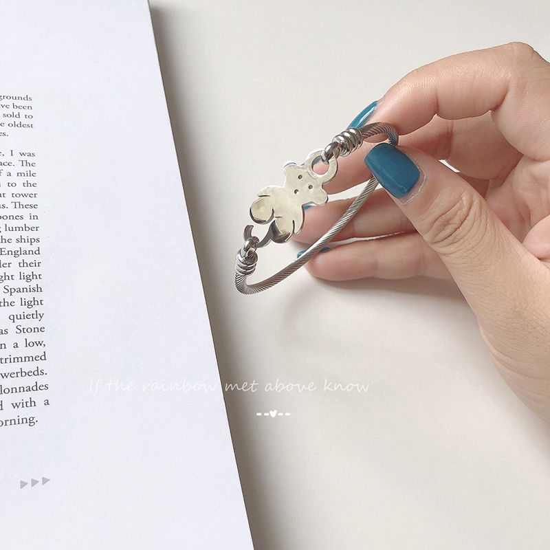 Vòng Đeo Tay Kim Loại Thiết Kế Đơn Giản Hình Chú Gấu