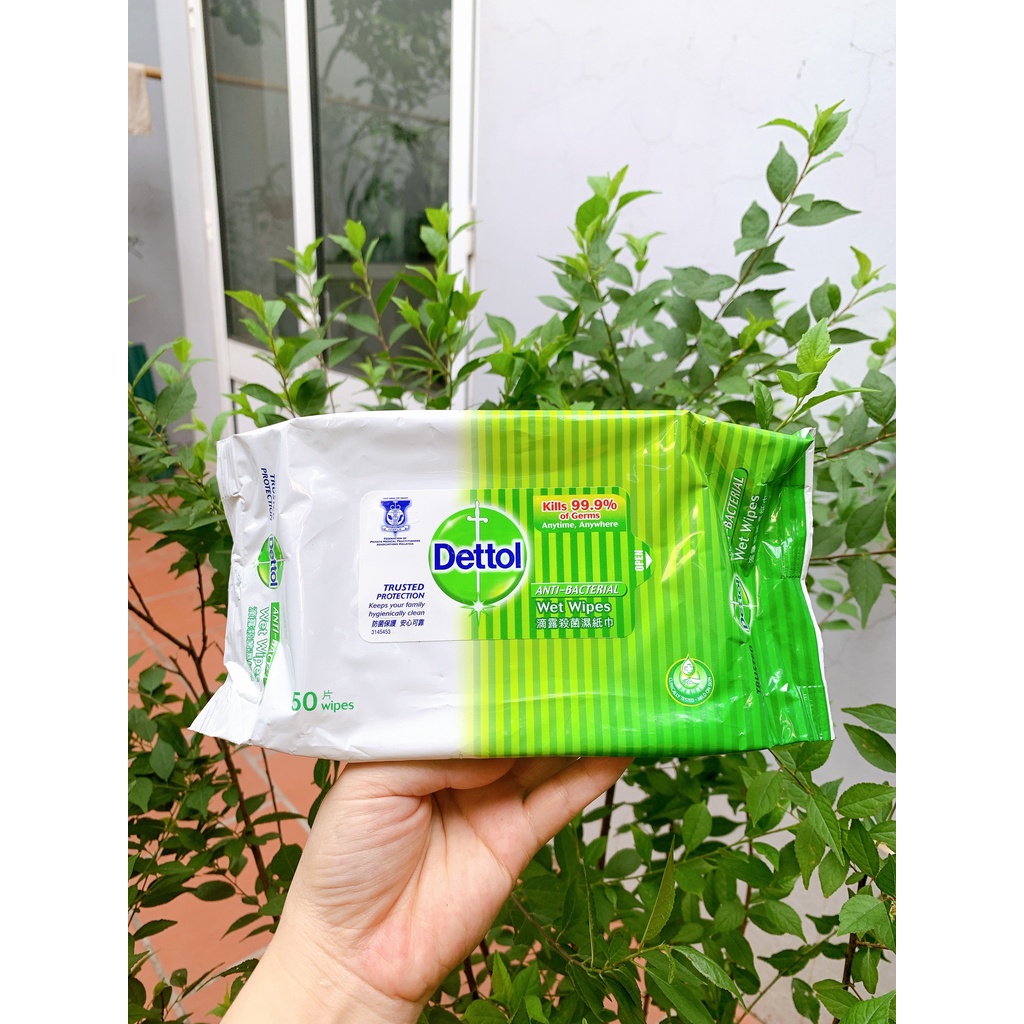 Khăn ướt DETTOL kháng khuẩn làm sạch da và kháng khuẩn 99,9% 50 miếng hàng cty DKSH