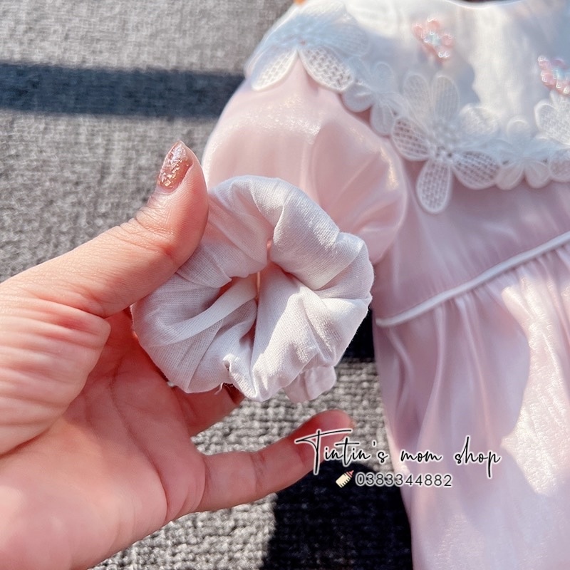 Sét body chíp đầy tháng/ thôi nôi dài tay cổ ren hoa kèm mũ Vlinder cho bé gái