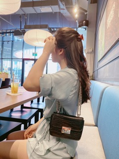 Túi xách c-k dáng hộp