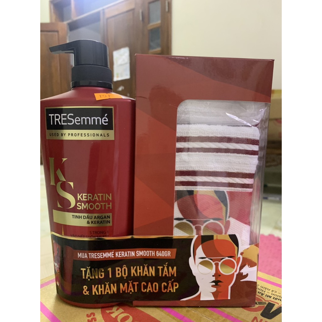 COMBO DẦU GỘI TRESEMME 650G TẶNG KHĂN TẮM CAO CẤP