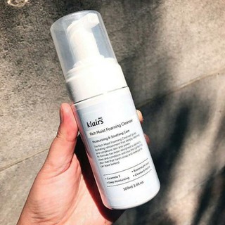 Sữa rửa mặt Klairs rich Moist Foaming cleanser 100ml