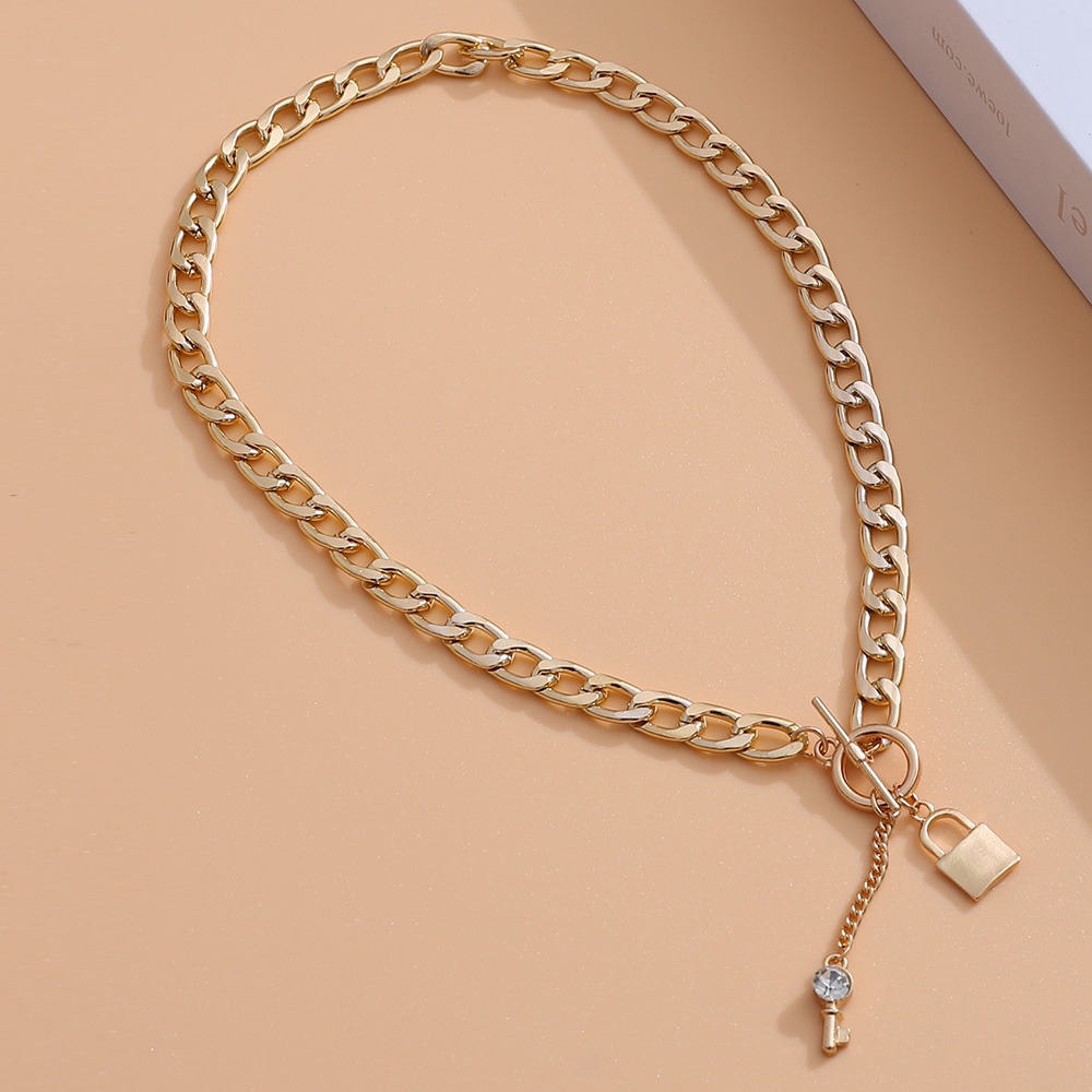 Ot Vòng Cổ Kim Loại Mặt Hình Chìa Khóa Khảm Đá Kim Cương Giả Đơn Giản