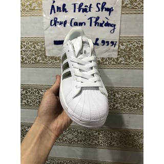 Giày sneaker trắng xám bạc nữ
