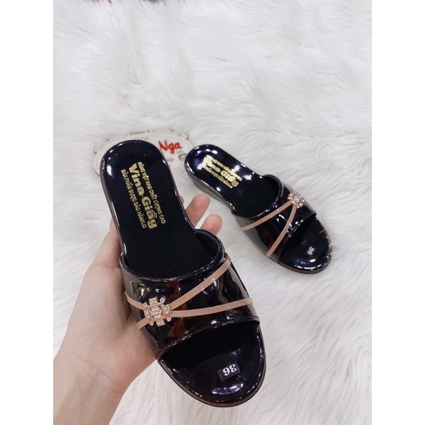 Dép nữ trung niên cho mẹ cao 3cm quai dây hoa