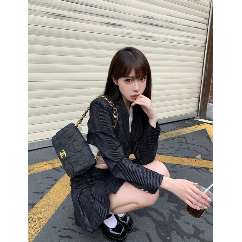 Bộ Áo Khoác Lửng Dáng Ngắn + Chân Váy Ngắn Xếp Ly Họa Tiết Kẻ Sọc Thời Trang Mùa Thu Hàn Quốc 2022 Mới