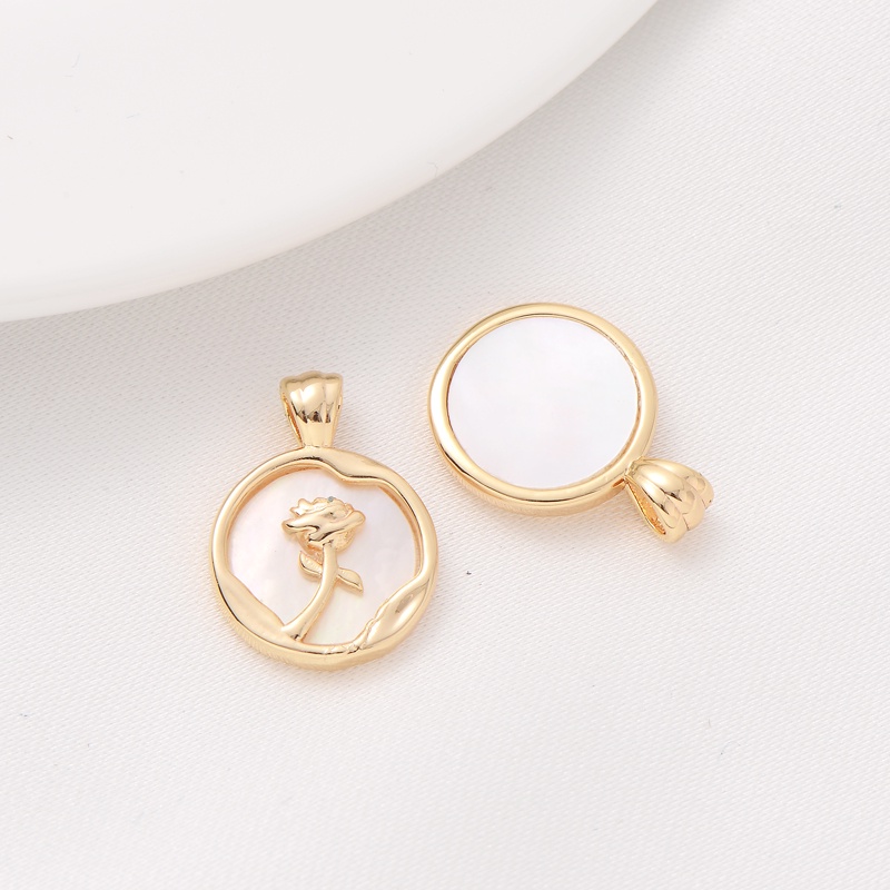 Mặt Dây Chuyền Hình Vỏ Sò Trắng Bằng Đồng 14K Cao Cấp