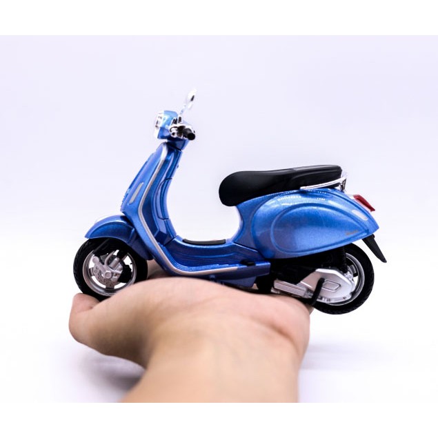 XE MÔ HÌNH VESPA PRIMAVERA 150 Màu Xanh | MAISTO tỷ lệ 1:12