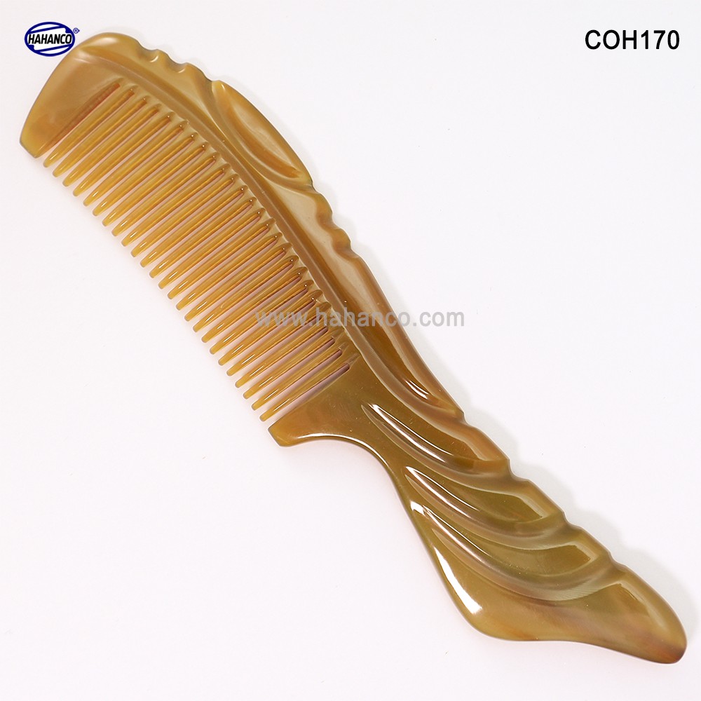 Lược sừng xuất Nhật (Size: L - 20cm) Đuôi cá koi đẹp mềm mại - COH170- Horn Comb of HAHANCO - Chăm sóc tóc