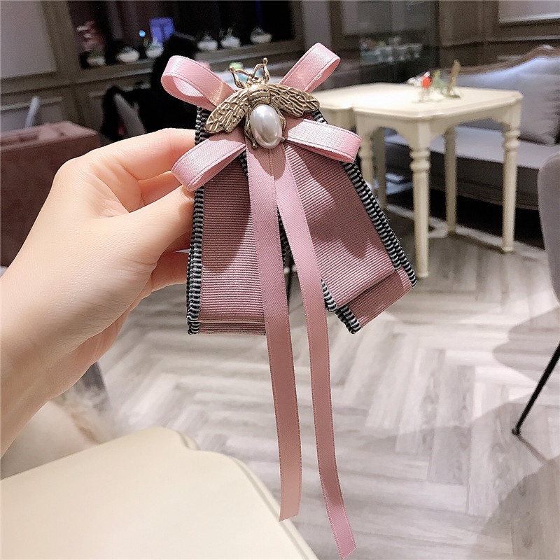 Ghim Cài Áo Hình Nơ Đính Ngọc Trai Xinh Xắn