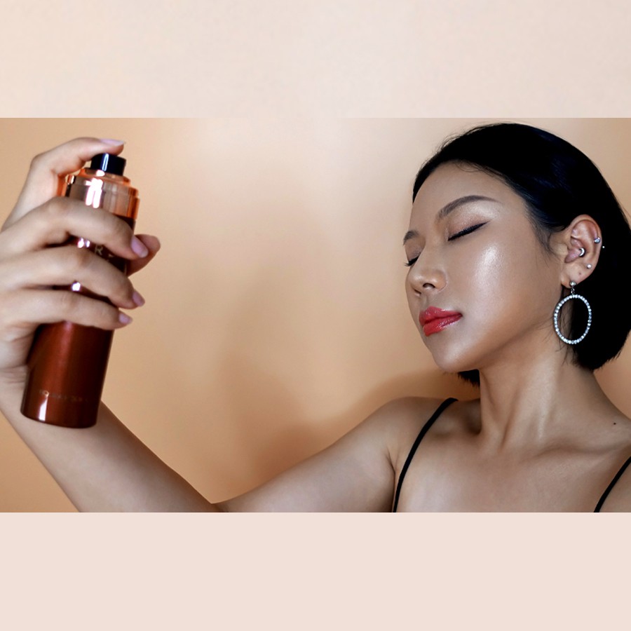 Xịt khoáng Hard cover giữ lớp trang điểm lâu trôi Hàn Quốc Holika Holika cấp ẩm bảo vệ da mịn màng căng bóng 120ml | BigBuy360 - bigbuy360.vn