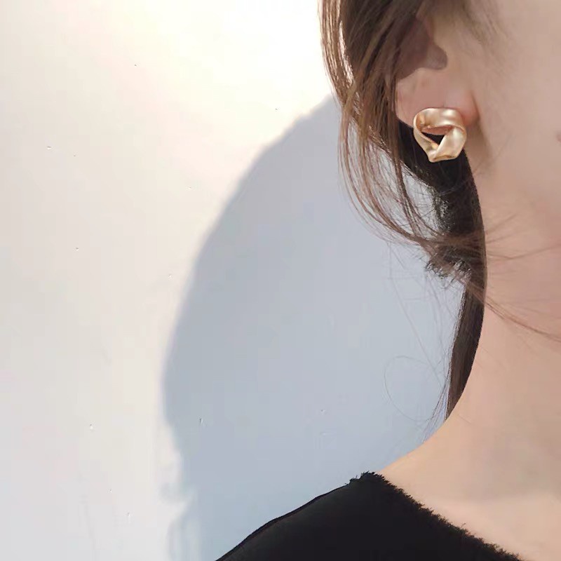 Bông tai mạ bạc 925 thiết kế hình tam giác độc đáo thời trang